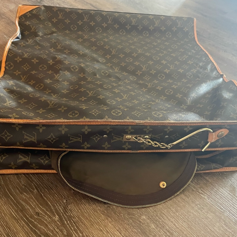Authentic Louis Vuitton Monogram Garment Bag